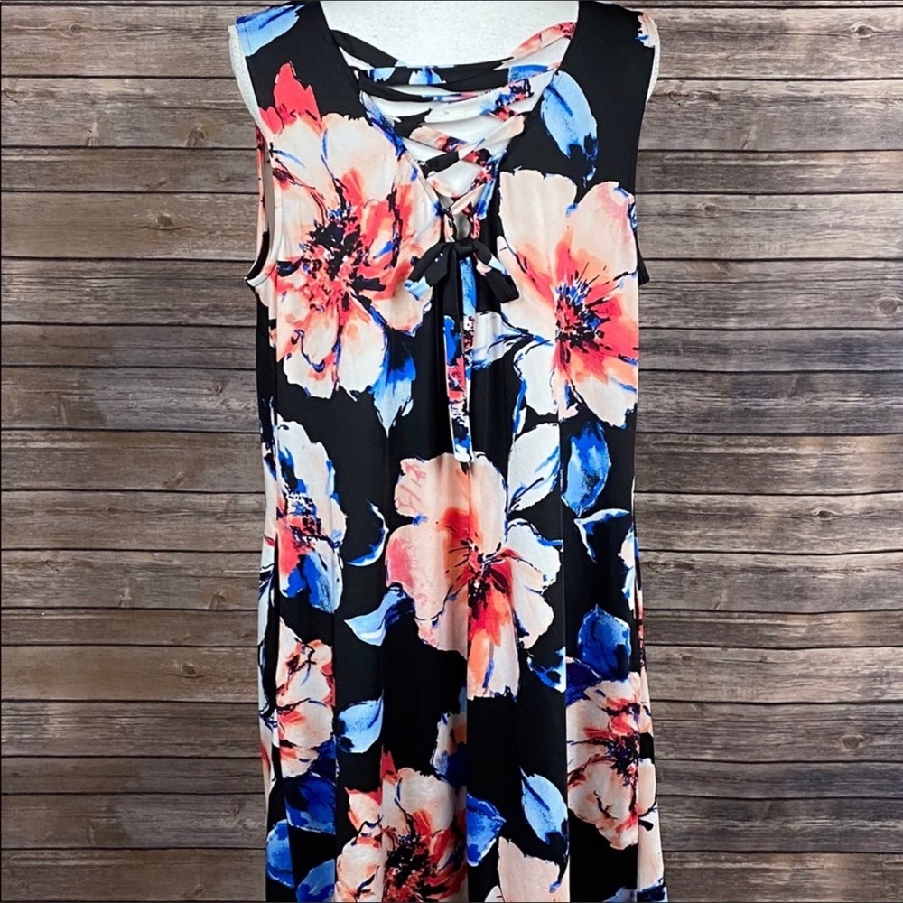 Floral back lace up with pockets dress